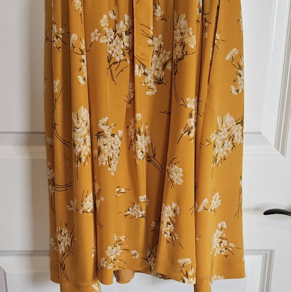 Madewell Yellow Silk Fleur Bow-Back Dress in Butterfly Garden Floral XS - Picture 9 of 13